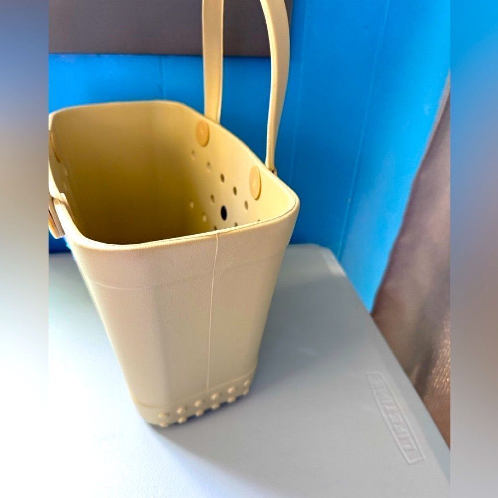 Simply Beige Tote Bag with Beach Life Sticker - Picture 2 of 4